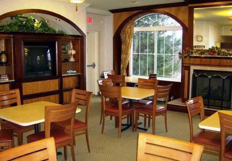 Fairfield Inn & Suites Butler Restaurant bilde